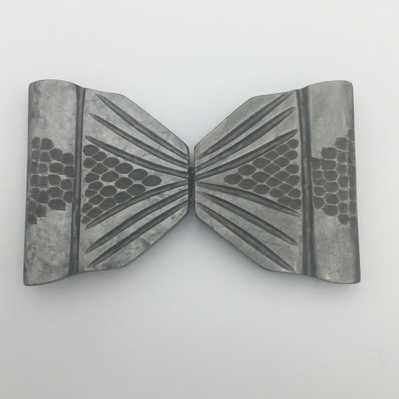 Vintage Art Deco Pewter Grey Plastic Bow Shape Engraved  display picture 3