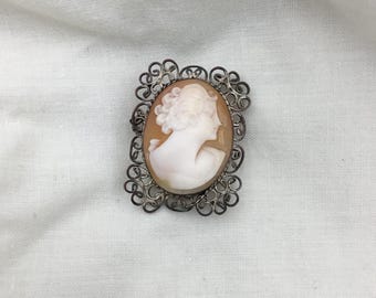 女性カメオブローチ 青白グラデーション 女性カメオブローチ 青白グラデーション