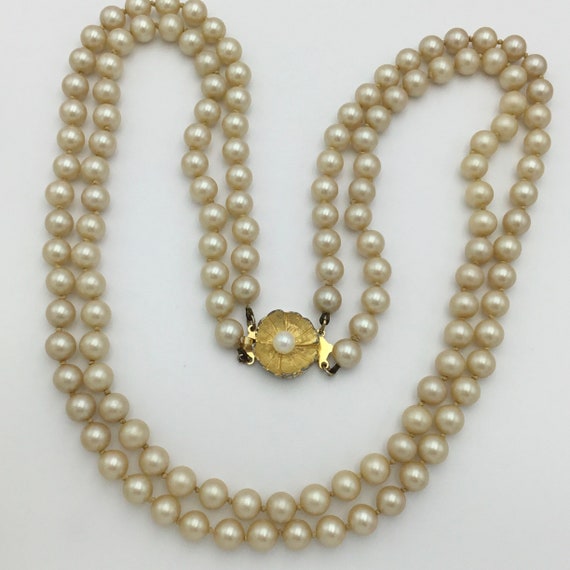 Beautiful 2 row quality costume pearls lovely cre… - image 1