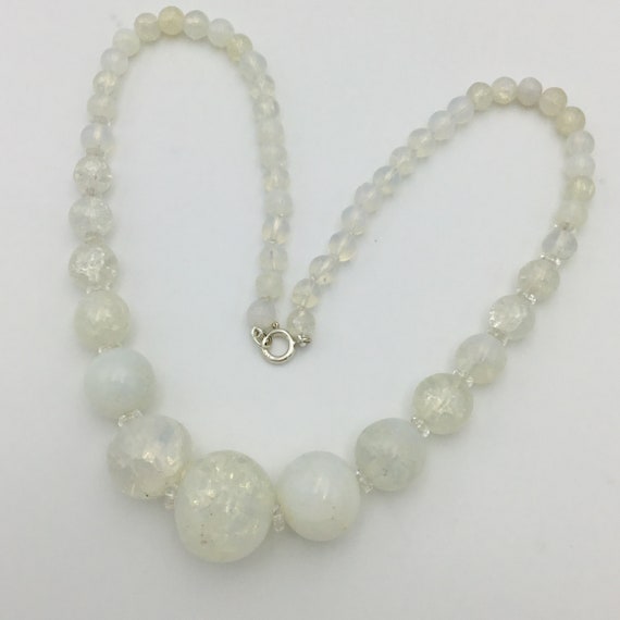 Art Deco 1930s white opaline glass large bead nec… - image 8
