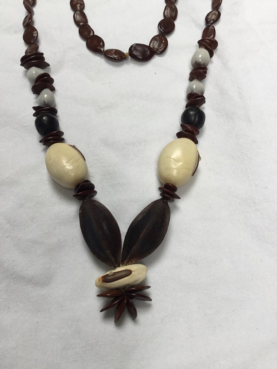 Vintage  long pip and nut necklace brown, black, … - image 2