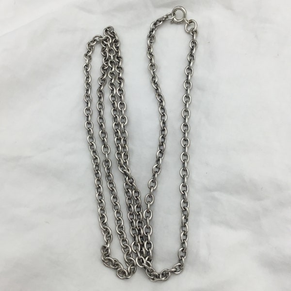 Antique C1920s Art Deco Sterling silver long chain 27.5 inch or 70.5cm. Size 4mm wide. Weight 17.9g. Marked sterling. Good for big locket