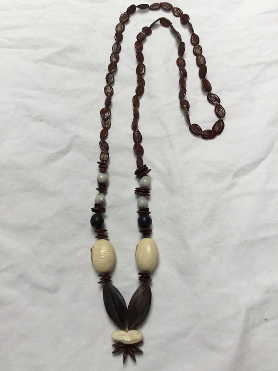 Vintage  long pip and nut necklace brown, black, … - image 10