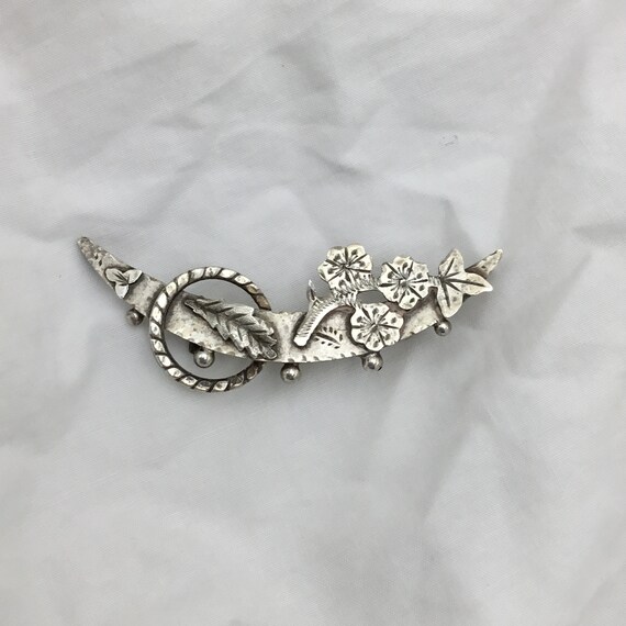 Antique Victorian sterling silver crescent shape … - image 4