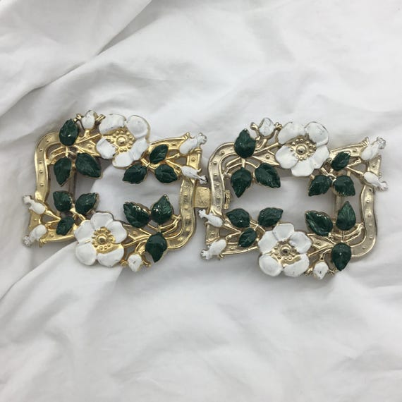 Antique Edwardian Enamel Buckle‎ Clasp Round Brass White Green Accent Antique Edwardian Enamel Buckle Clasp Round Brass White  main image 4