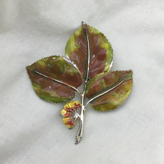 Vintage large signed Exquisite brooch 1950s to 1960s enamel elm tree leaf brooch 7.2cm x 6.3cm. Green yellow and brown on silver tone metal View 4