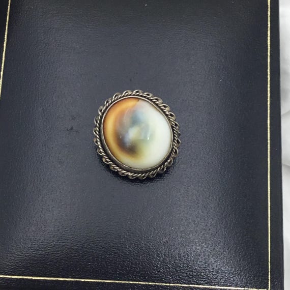 Antique operculum natural shell and silver stud. … - image 8