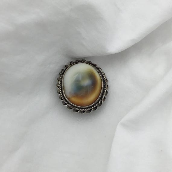 Antique operculum natural shell and silver stud. … - image 1