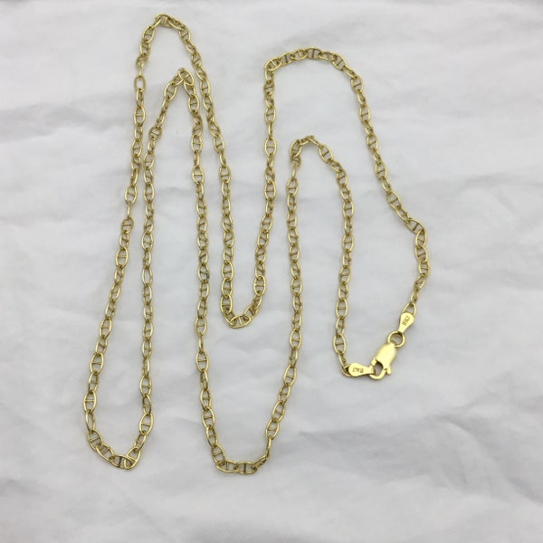 Second hand gold on Sterling Silver very long chain. Unusual fancy link. Length 30 inch or 76.8cm & 3mm width. Weight 6.9g. Made in Italy