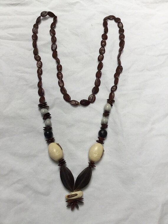 Vintage  long pip and nut necklace brown, black, … - image 3