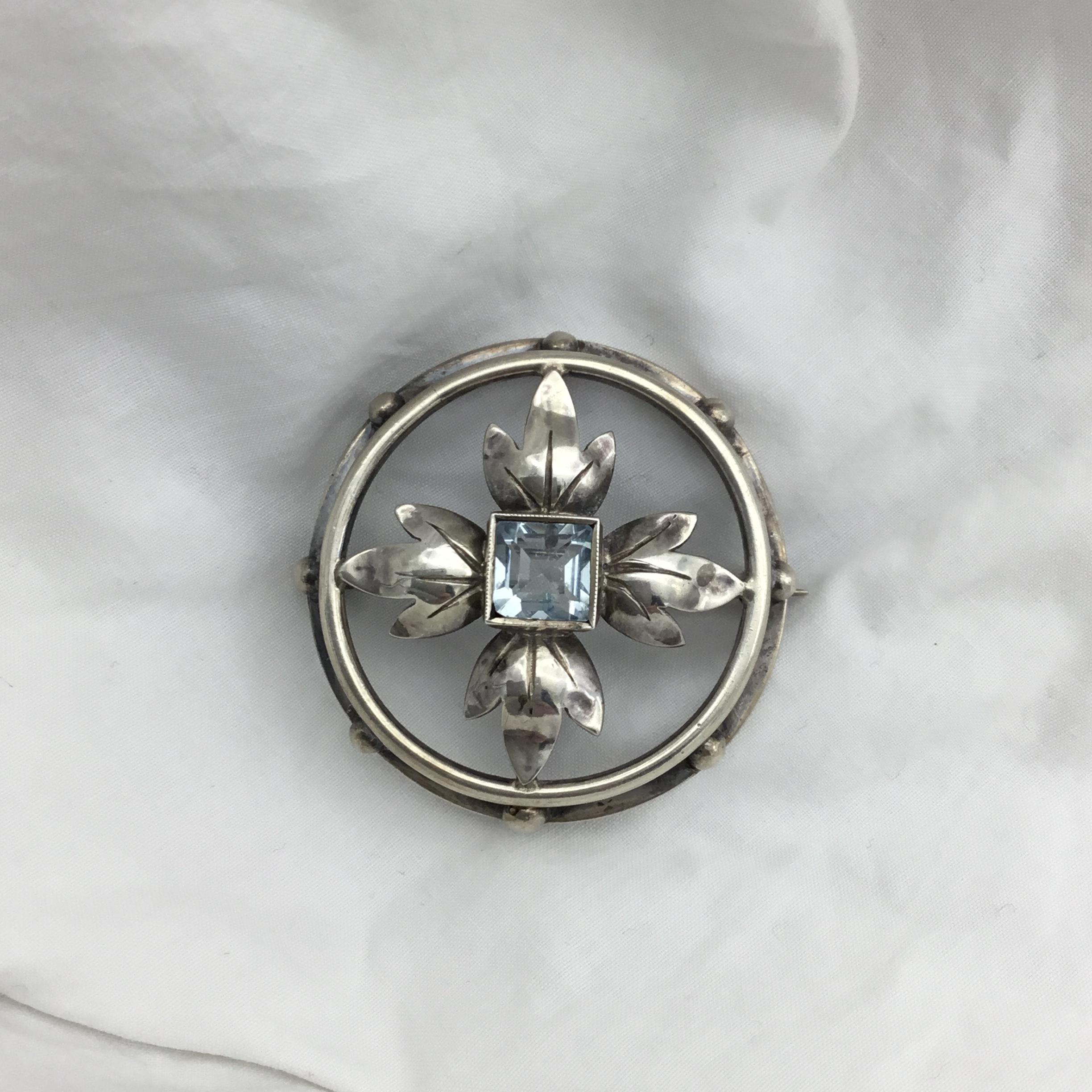 Broche Vintage 1930 En Celluloïd Fausse écaille Avec Strass Bleu Et Feuille D'argent