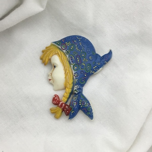 Vintage celluloid brooches - Etsy 日本