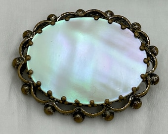 Broche Vintage Fer à Cheval Porte-bonheur Avec Cloche Et Nacre | Bijou Ancien Années 1900 | État Parfait