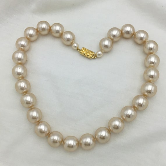 Signed M \u0026 S Marks and Spencer Very Large Costume Good Quality Pearl Necklace with Gold Tone Clasp. Size 14mm Length 41.5cm or Over 16 inch