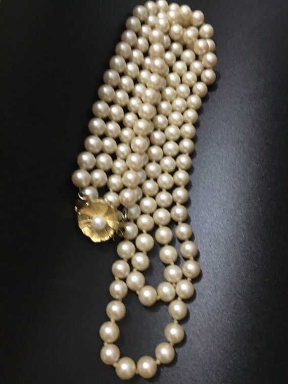 Beautiful 2 row quality costume pearls lovely cre… - image 3