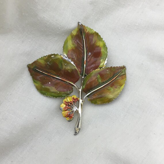 Vintage large signed Exquisite brooch 1950s to 1960s enamel elm tree leaf brooch 7.2cm x 6.3cm. Green yellow and brown on silver tone metal View 5