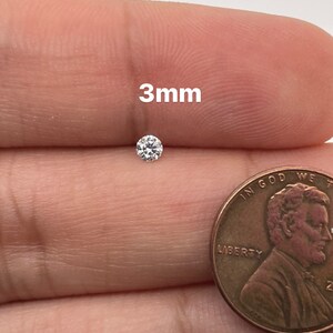 white moissanite gemstone sizes from small to large