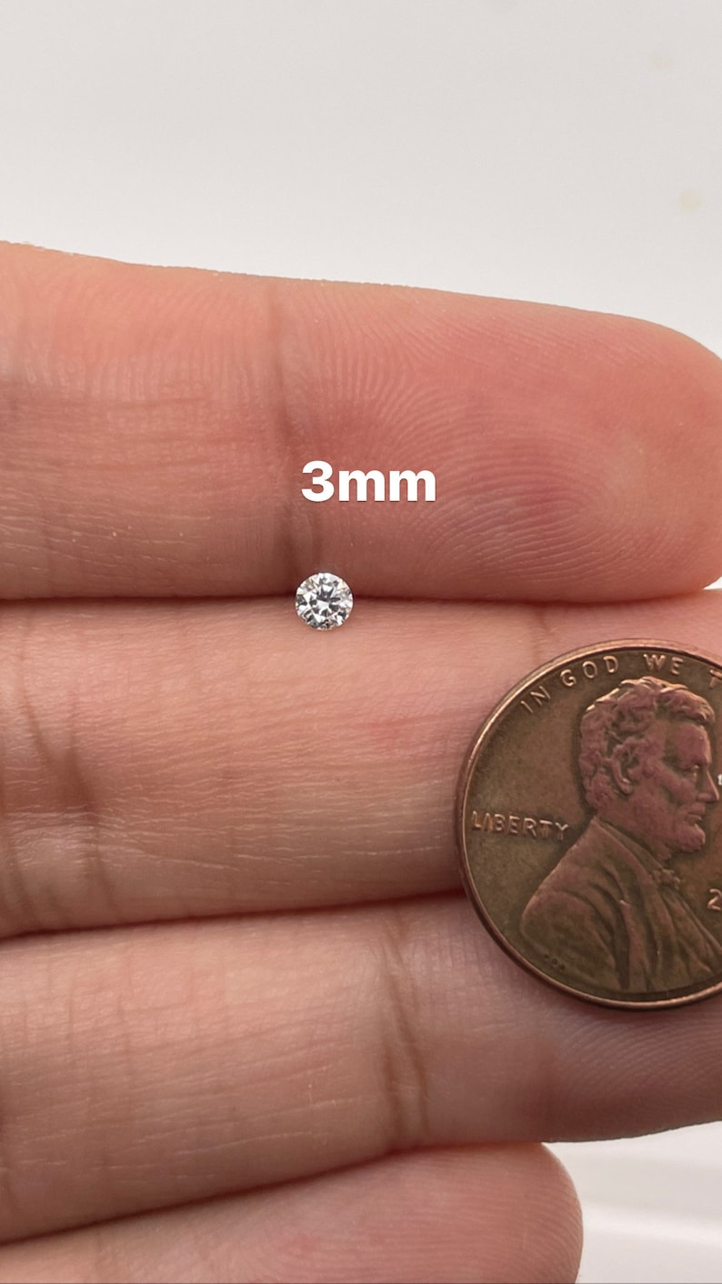 white moissanite gemstone sizes from small to large
