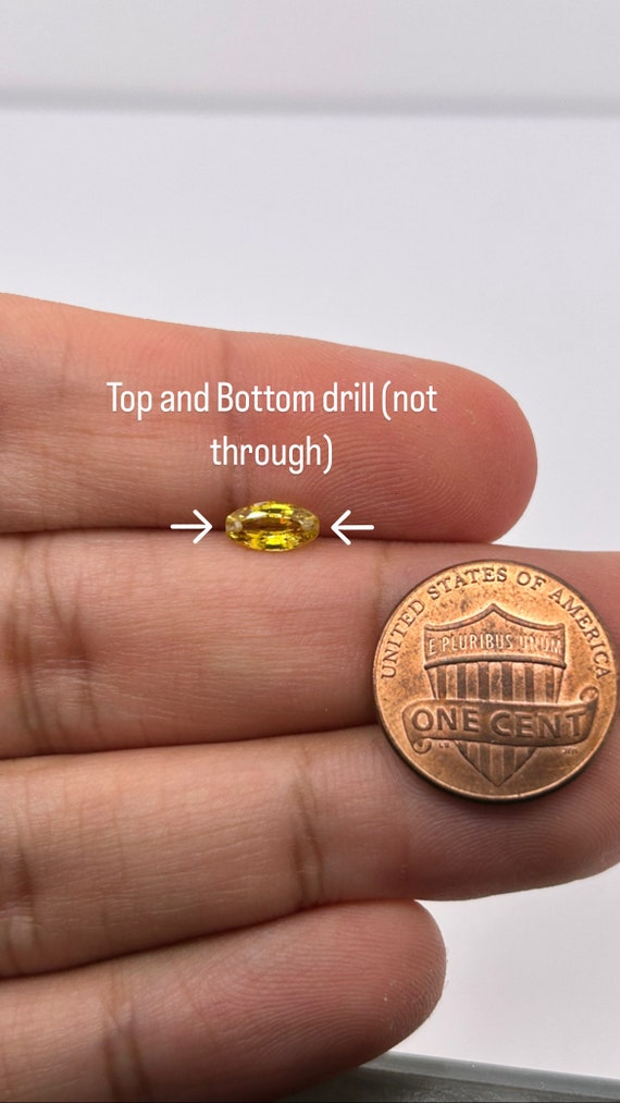 Saphir Jaune Naturel Marquise Qualité AAA Forage de haut en bas