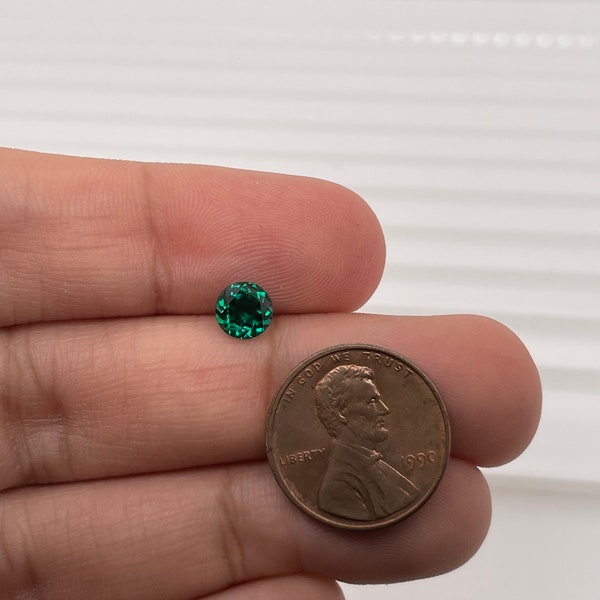 Lab Created Emerald Round shape AAA Quality Available in 1.5MM-15MM