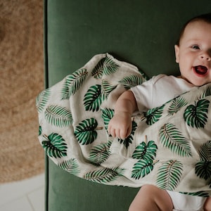 Monstera Leaf Muslin - 100% Bamboo Natural - 60cm Square - Burp Cloth Breastfeeding Cover Summer Blanket - New Baby Shower Gift Jungle Print