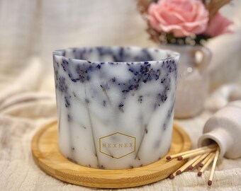 Jarrón de cera de lavanda - Farol de vela huracán - Centro de mesa de boda bohemio - Flores secas moradas - Regalo vegano para mamá