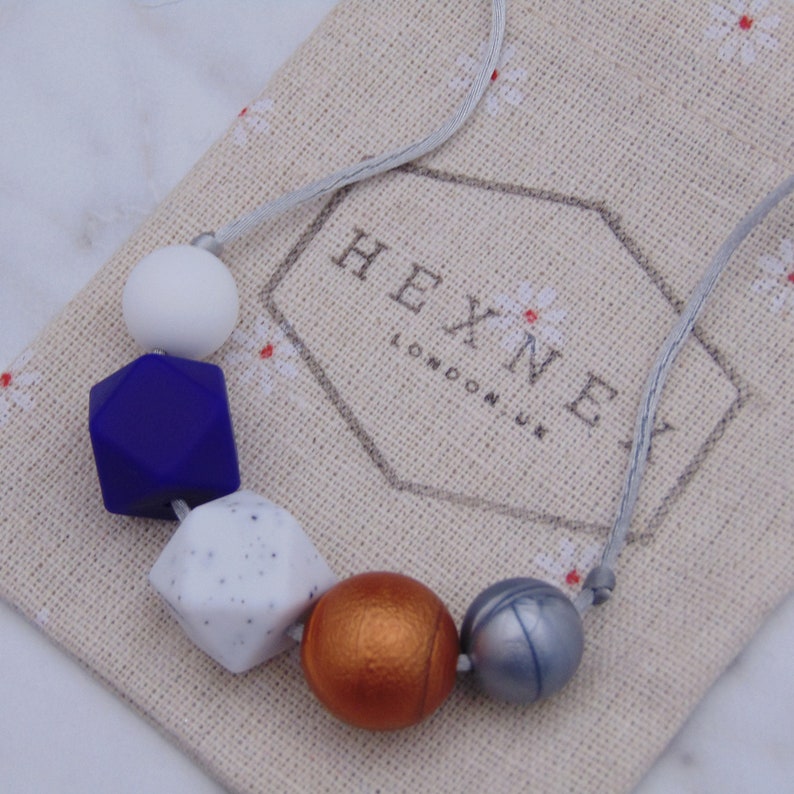 breastfeeding fiddle necklace