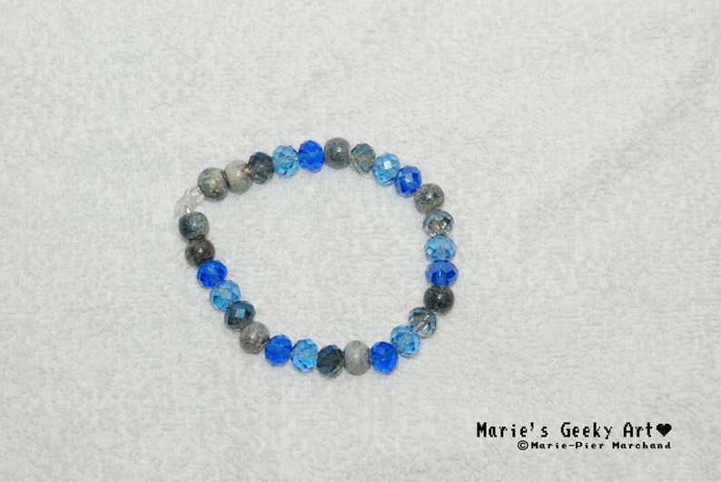 Beautiful blue and silver colored beads necklace