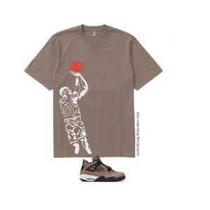 Tan Infrared Fadeaway Shirt mit Jordan 4 Taupe Haze