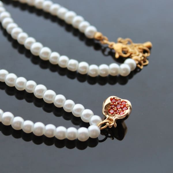 Glass pearl stand choker with cute charms