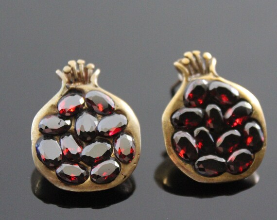 Pomegranate earrings with natural garnet