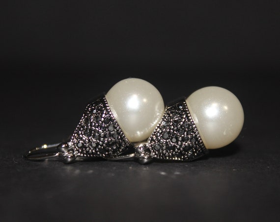 Pearl earrings