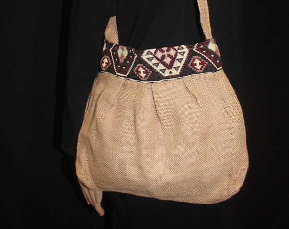 Canvas bag with ethnic elements