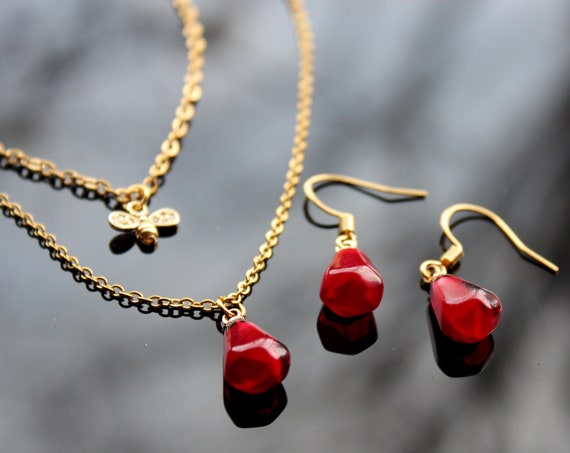 Pomegranate seed jewelry set earrings and necklace