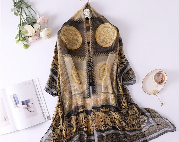 75-43 in large luxury scarf