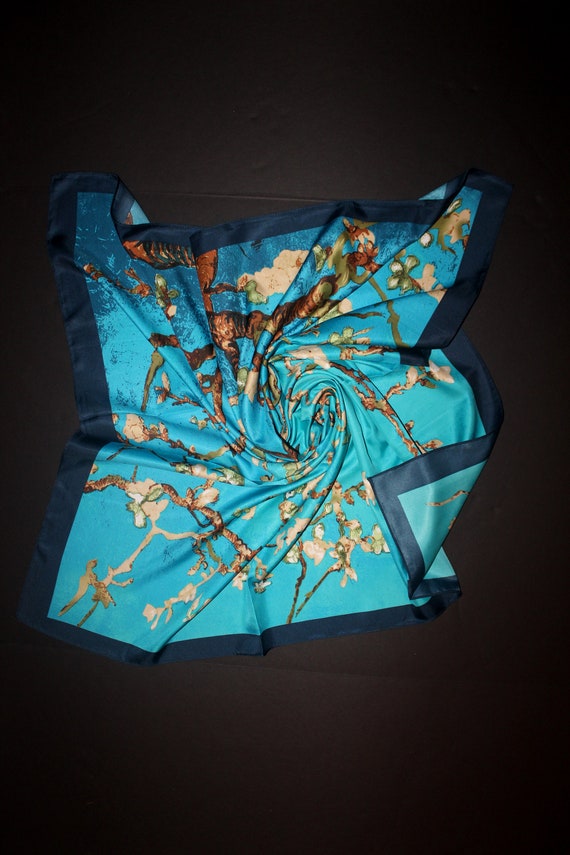 35-35 in Van Gogh's 'Almond blossom' scarf