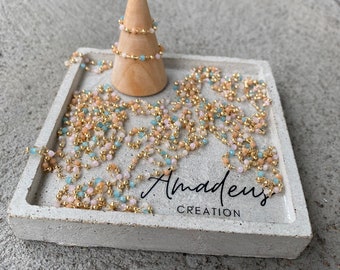 "Molles" rings 18K plated on brass. Resistant to fresh water.