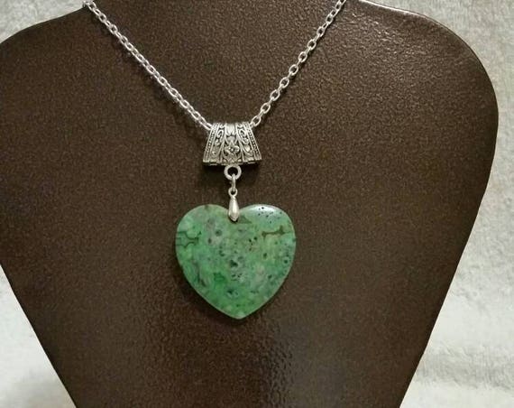 Green Agate heart pendant, gemstone pendant, Green Agate polished heart necklace, silver toned jewelry bail, gemstone heart jewelry, OOAK