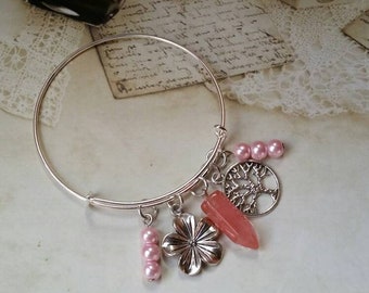 Summer bangle, expandable bangle, Summer jewelry, matches prayer beads, Summer pagan bracelet, Summertime jewelry, Czech glass, butterflies