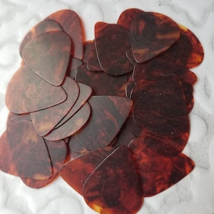 Destash guitar picks, guitar plectrums, pearl guitar picks, Tortoiseshell, destash guitar plectrums, generic picks, x 20