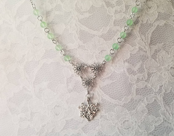 Cimaruta necklace, Cimaruta jewelry, Italian witches amulet, stainless steel pins, pastel green sea glass, silver toned daisy connectors