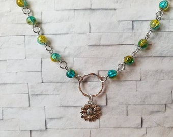 Sunflower necklace, Ukrainian sunflower necklace, I stand with Ukraine, show your support for Ukraine, blue and yellow crackled glass beads
