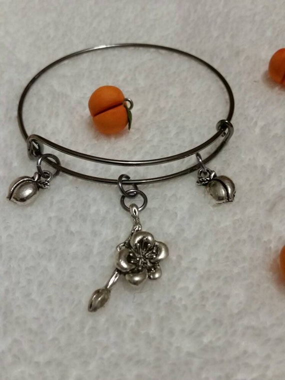 Peach bangle, gunmetal bangle, expandable bangle, charm bracelet, charm bangle, Georgia Peach bracelet, peach jewelry, silver metal bangle