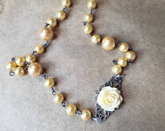 Unitarian Universalist prayer beads, UU prayer beads, Universal Unitarian, yellow and golden glass pearls, gunmetal and silver, yellow rose