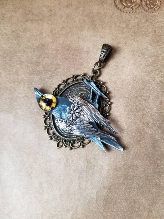 Dead raven necklace, dead raven pendant, Goth jewelry, Emo jewelry, Goth necklace, raven pendant, mourning jewelry, unique gift, ooak