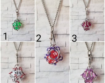 Captive dice jewelry, removable d20 necklace, dice jail necklace, dnd dice jewelry, chain maille cage, d20 pendant,