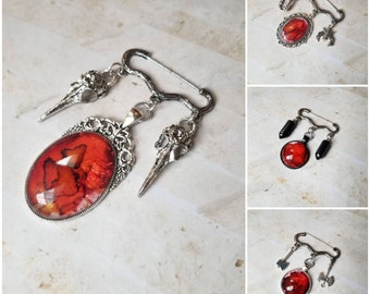 Goth brooch pin, Pagan jewelry, three charm pin, Spooky jewelry, cosplay jewelry, Goth jewelry, alcohol ink brooch pin, alcohol ink art