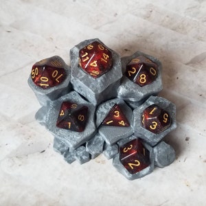 Glittery wine and black 16mm dnd dice,gaming dice, DnD dice set, RPG dice, dnd dice, gaming dice, set of 7 DnD dice, two toned dice