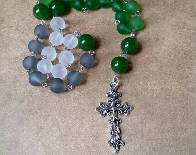 Featured listing image: Anglican prayer beads, Methodist rosary, Protestant prayer beads, Episcopal rosary, stainless steel, Christmas colors, cultured sea glass