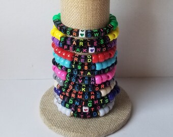 Conjuntos de 12 pulseras de la amistad, pulseras Swiftie con cuentas, pulseras de la amistad temáticas de Eras, pulseras elásticas, pulseras de concierto intercambiables